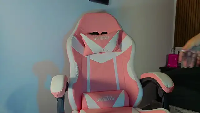 Sophiexx  online show from 04/07/26, 01:57