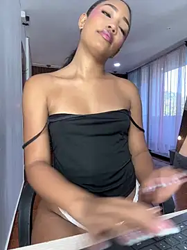 Snapshot of kali_rousse chatting on 07/14/26, 12:11 kali rousse online show from 07/14/26, 12:11