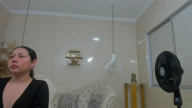 CAAMII SWEETT online show from 04/02/26, 07:53