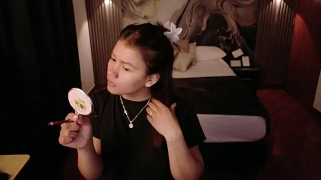 Alessia Monroe  online show from 03/17/26, 10:02