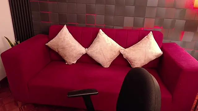 Alessia Monroe  online show from 03/13/26, 08:25