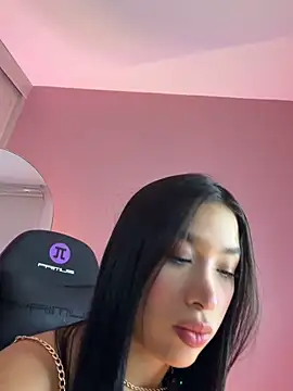 AliceBoomx online show from 04/18/26, 03:09