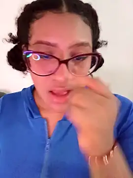 gigiblue89 online show from 03/25/26, 08:35