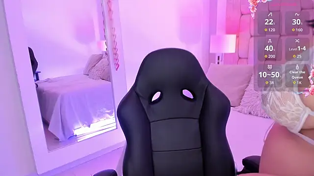 AnniJones online show from 04/05/26, 03:02