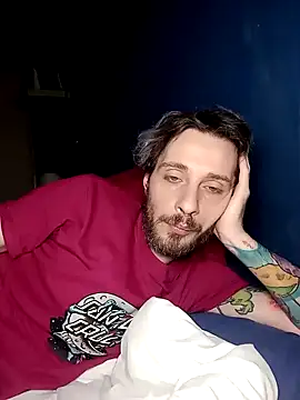 Snapshot of Magikmike94 chatting on 02/19/26, 06:05 Magikmike94 online show from 02/19/26, 06:05