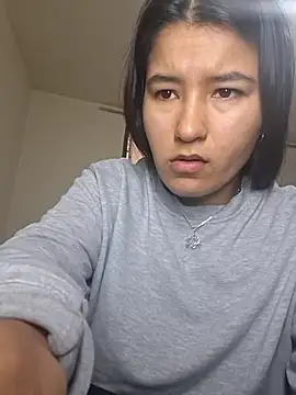 Miiia a online show from 04/20/26, 04:52