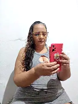 Snapshot of Noemipopi chatting on 02/23/26, 11:27 Noemipopi online show from 02/23/26, 11:27