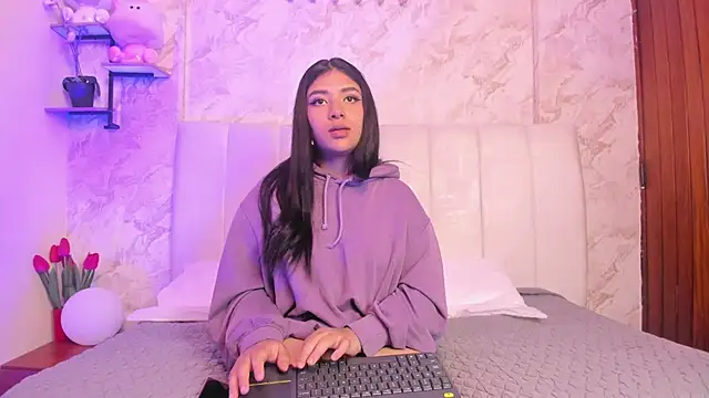 Snapshot of KaileeRoss chatting on 02/22/26, 07:37 KaileeRoss online show from 02/22/26, 07:37