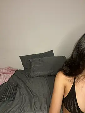 Snapshot of megan_sol chatting on 06/25/26, 04:10 megan sol online show from 06/25/26, 04:10