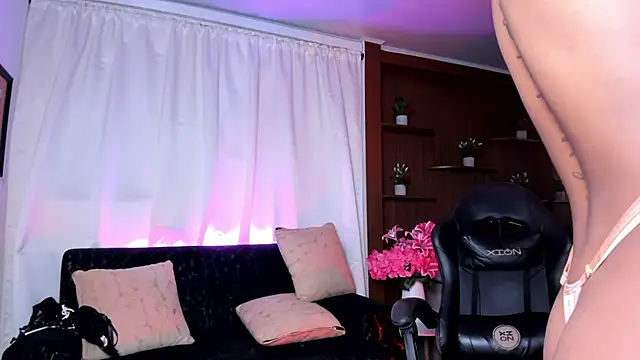 Esmeralda carrascal online show from 03/01/26, 03:45