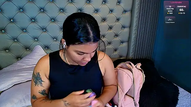 NAOMI cute  online show from 04/09/26, 05:52