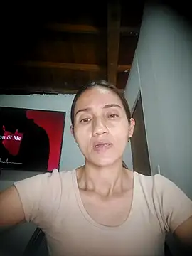Snapshot of isaa- chatting on 04/28/26, 03:49 isaa- online show from 04/28/26, 03:49