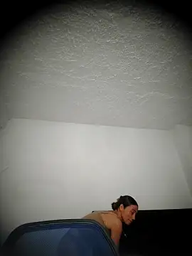 Snapshot of isaa- chatting on 05/25/26, 06:39 isaa- online show from 05/25/26, 06:39
