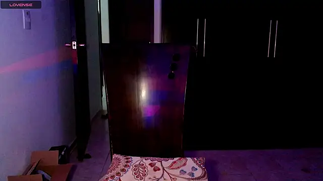 MiaDiamontLatin online show from 03/04/26, 12:51