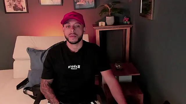 Daniel kingx online show from 04/14/26, 01:49