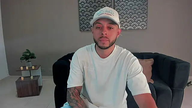 Snapshot of Daniel_kingx chatting on 02/23/26, 11:44 Daniel kingx online show from 02/23/26, 11:44