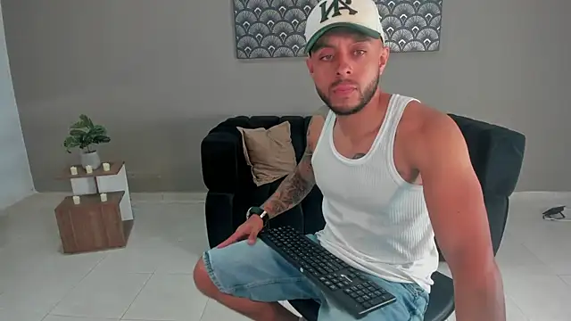 Snapshot of Daniel_kingx chatting on 02/21/26, 12:18 Daniel kingx online show from 02/21/26, 12:18