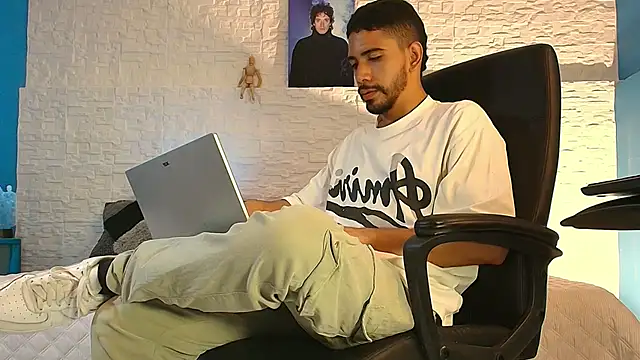 Kratoswolf online show from 05/28/26, 08:15