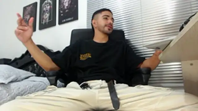 Kratoswolf online show from 04/14/26, 04:01