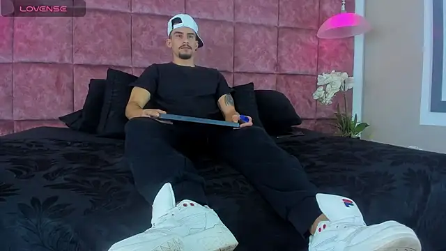 SharonTygaX online show from 03/28/26, 03:51