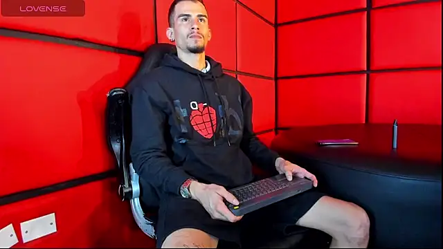 SharonTygaX online show from 03/06/26, 02:01