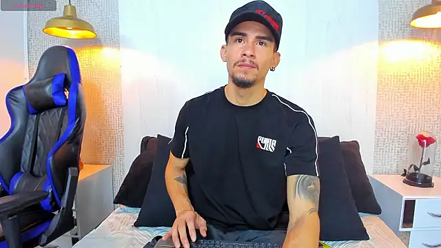 SharonTygaX online show from 03/12/26, 02:21