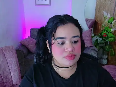 Snapshot of chatting on 03/13/26, 05:23 online show from 03/13/26, 05:23