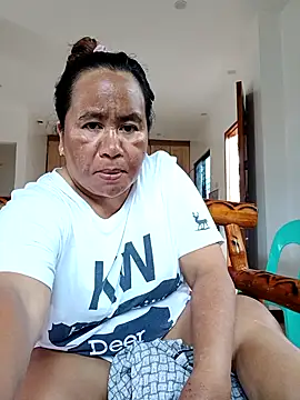 Snapshot of mature_l0ve43 chatting on 03/25/26, 12:22 mature l0ve43 online show from 03/25/26, 12:22