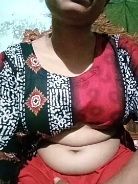 Snapshot of BreezySexyGirl69 chatting on 06/18/26, 11:48 BreezySexyGirl69 online show from 06/18/26, 11:48