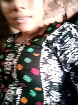 BreezySexyGirl69 online show from 04/15/26, 07:25