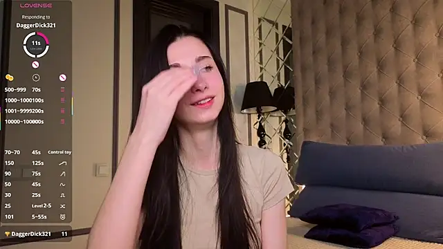 MiguelinaRasmuson online show from 04/07/26, 11:12