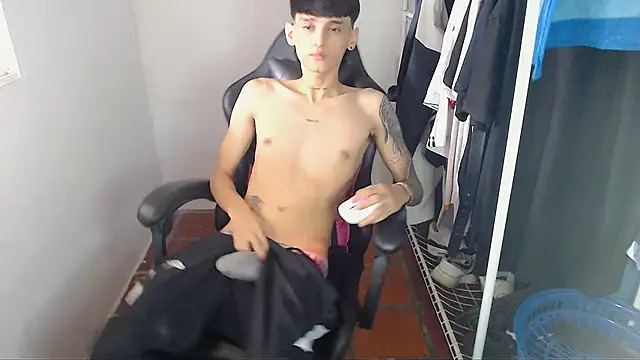 BOY-767 online show from 03/18/26, 08:10