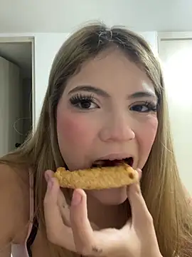 meggan    online show from 02/25/26, 06:46