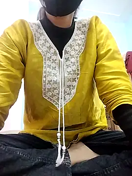 Snapshot of M_Lisha chatting on 02/23/26, 03:52 M Lisha online show from 02/23/26, 03:52