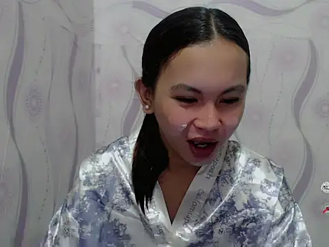 Snapshot of Sofia_Sweetheart18 chatting on 02/27/26, 01:55 Sofia Sweetheart18 online show from 02/27/26, 01:55