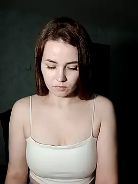 Snapshot of Zlata_gold chatting on 04/13/26, 01:04 Zlata gold online show from 04/13/26, 01:04