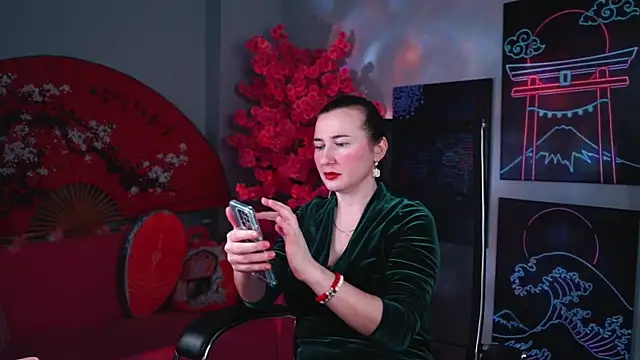 Golden Dragon online show from 04/15/26, 09:04