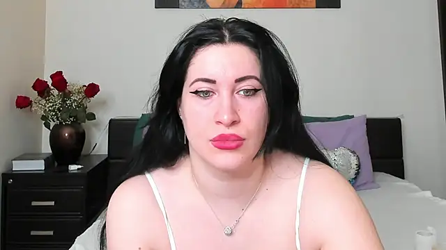 GoldenLunaa online show from 04/01/26, 04:03