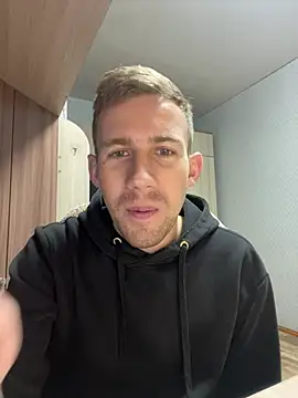 ---Dark--- online show from 05/15/26, 06:17