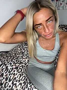 ScarlettGold  online show from 03/12/26, 10:52