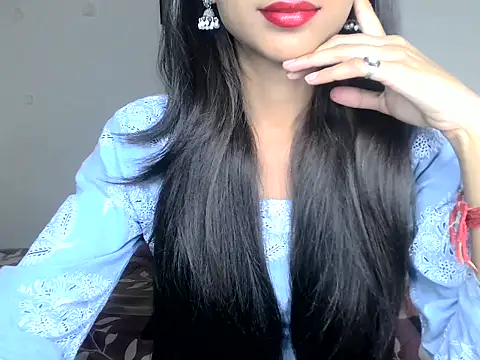 SIKSHA SINGH online show from 04/21/26, 06:03