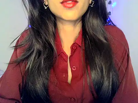 SIKSHA SINGH online show from 03/17/26, 05:43