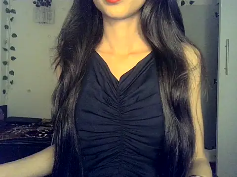 SIKSHA SINGH online show from 04/03/26, 05:52