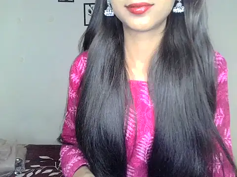 SIKSHA SINGH online show from 04/28/26, 07:18