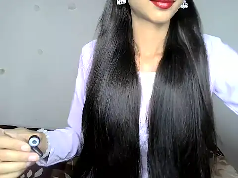 SIKSHA SINGH online show from 05/19/26, 06:59