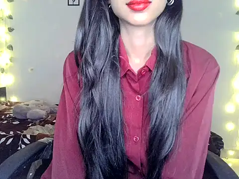 SIKSHA SINGH online show from 04/12/26, 12:03