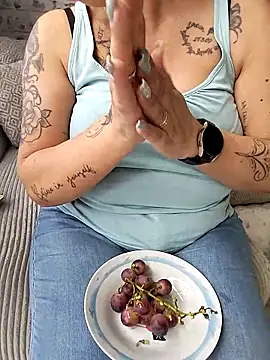 Emma12117 online show from 03/11/26, 10:20