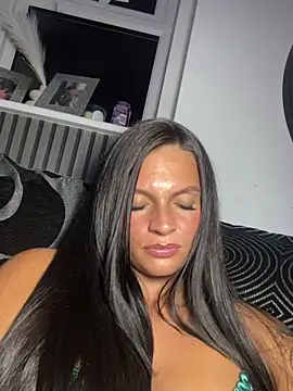 Snapshot of Destinylovex chatting on 02/24/26, 09:15 Destinylovex online show from 02/24/26, 09:15