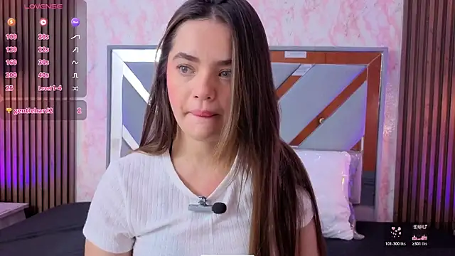 LittleeSara18 online show from 03/23/26, 11:10