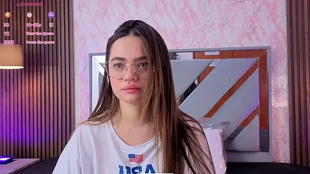 LittleeSara18 online show from 03/14/26, 11:05